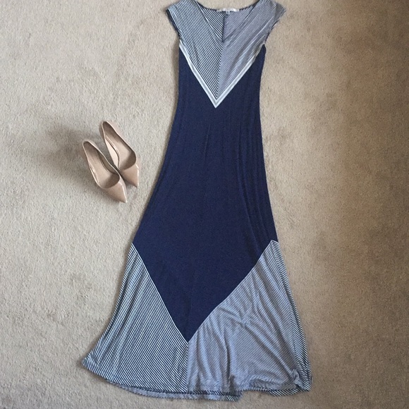 Max Studio Dresses & Skirts - Max studio maxi dress size small